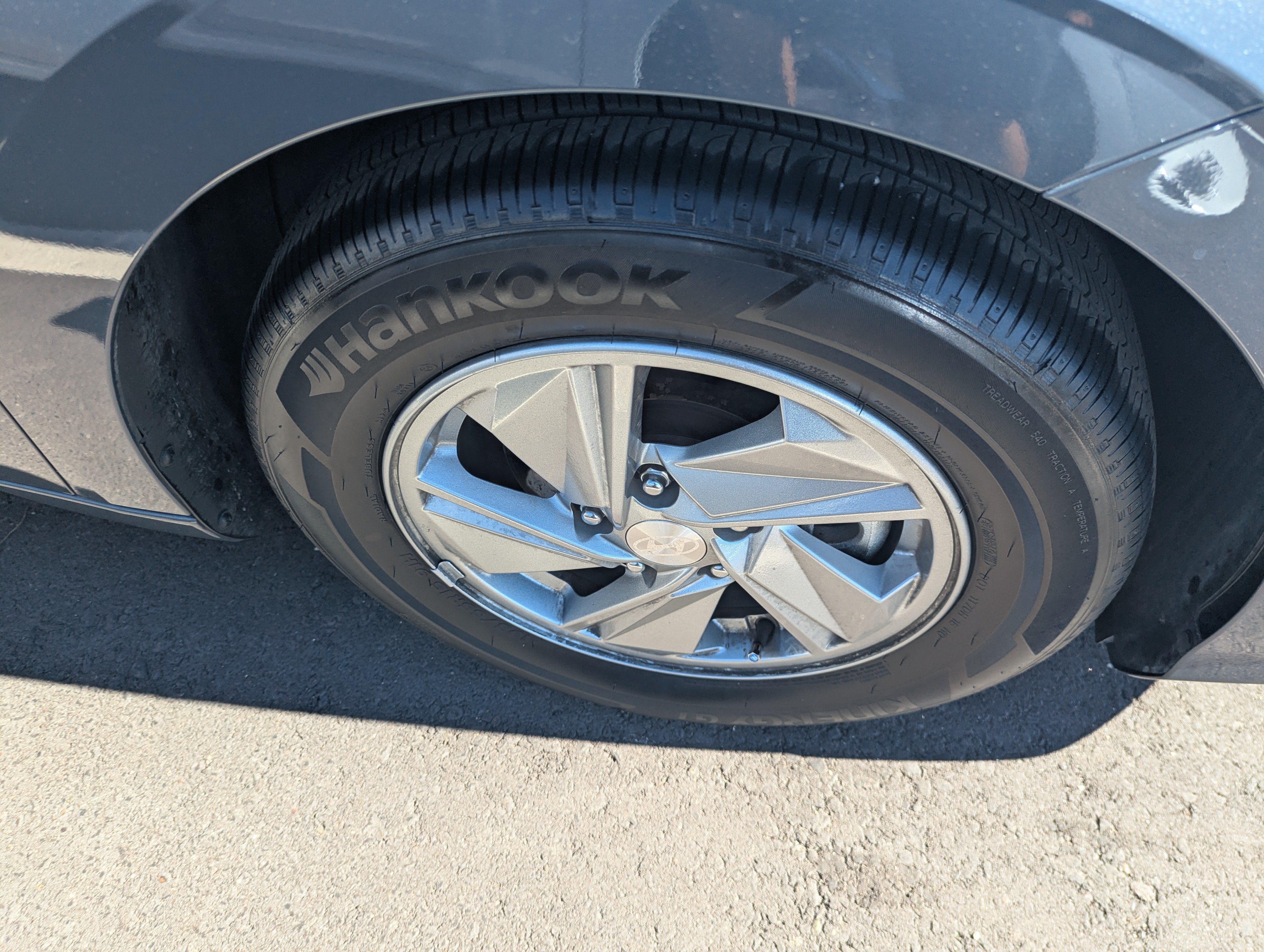 Certified 2026 Hyundai Elantra SE w/ Cargo Package FWD image 5