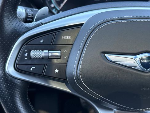 Used 2023 Genesis GV70 2.5T w/ Sport Prestige Package image 17