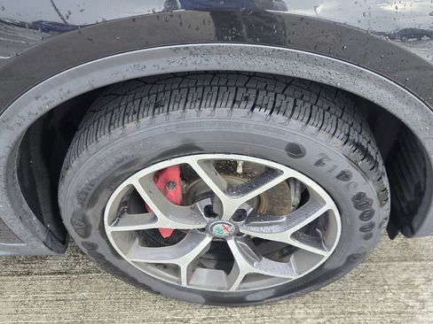 Used 2019 Alfa Romeo Stelvio Ti AWD/4WD image 7