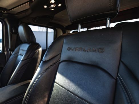 Used 2023 Jeep Gladiator Overland w/ Popular Equipment Package image 25