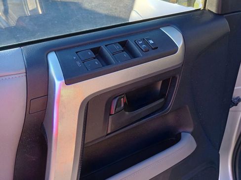 Used 2011 Toyota 4Runner SR5 image 12