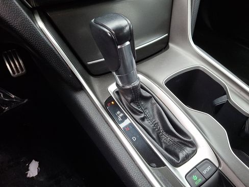 Used 2019 Honda Accord Sport image 21