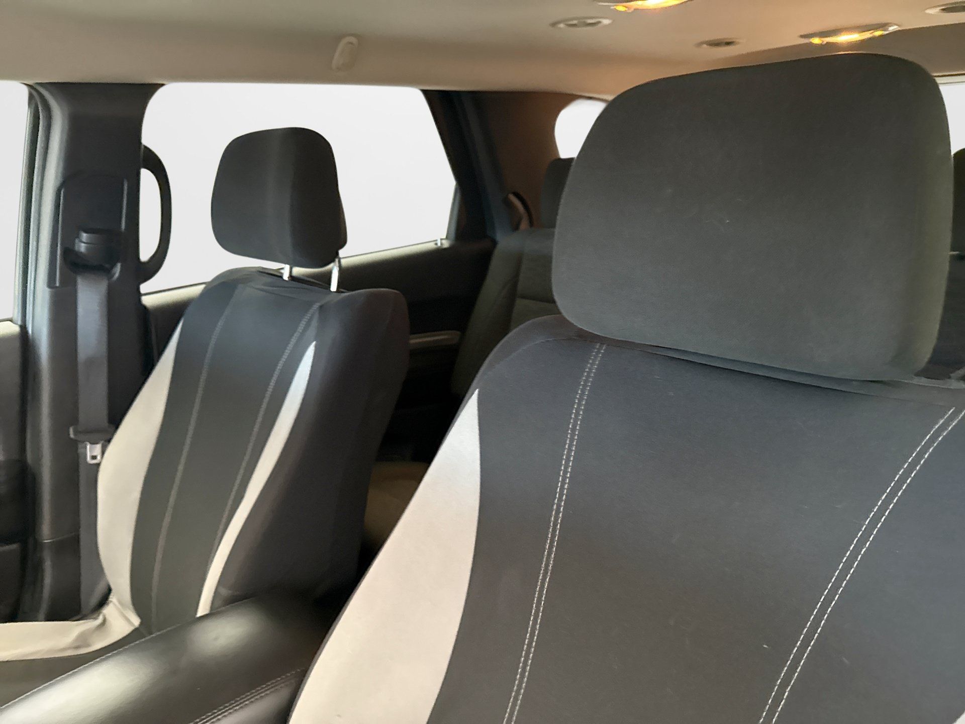Used 2019 Dodge Durango SXT AWD/4WD image 9