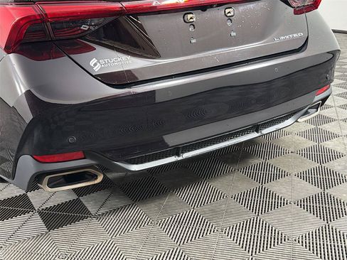 Used 2019 Toyota Avalon Limited w/ Advanced Safety Package FWD image 39