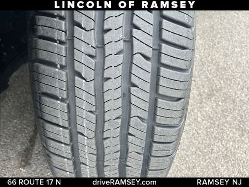 Used 2023 Lincoln Corsair AWD image 26