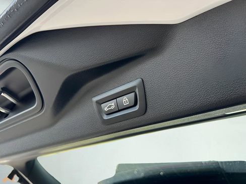 Used 2019 BMW X5 xDrive40i w/ Convenience Package image 25