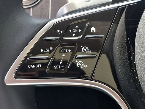 Used 2025 Mercedes-Benz E 350 Sedan image 21