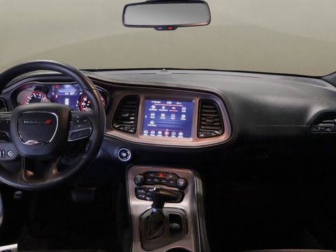 Used 2023 Dodge Challenger GT w/ Plus Package image 21