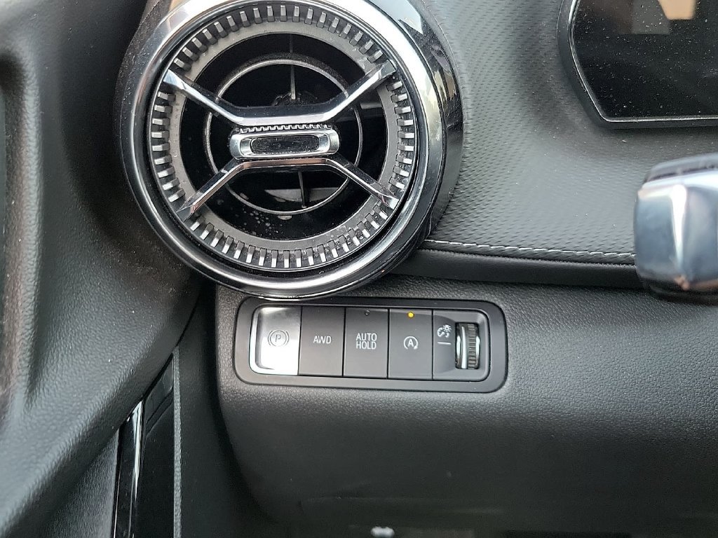 Used 2025 Chevrolet Equinox LT AWD/4WD image 16