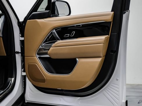 Used 2023 Land Rover Range Rover SE AWD/4WD image 81