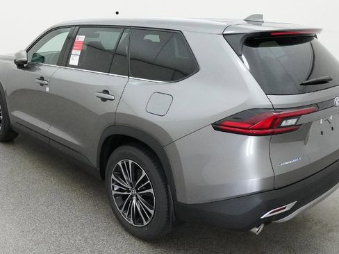 New 2026 Toyota Grand Highlander AWD Hybrid image 42