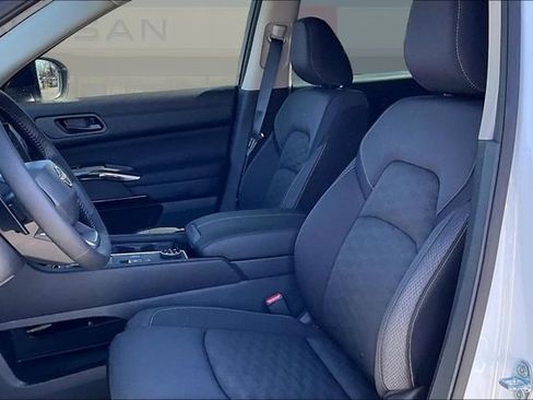 New 2026 Nissan Pathfinder SV image 6