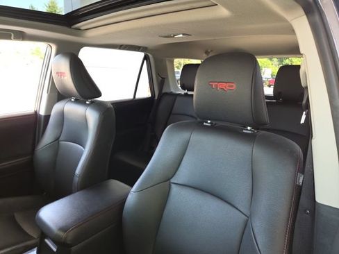 Used 2019 Toyota 4Runner TRD Off-Road AWD/4WD image 15
