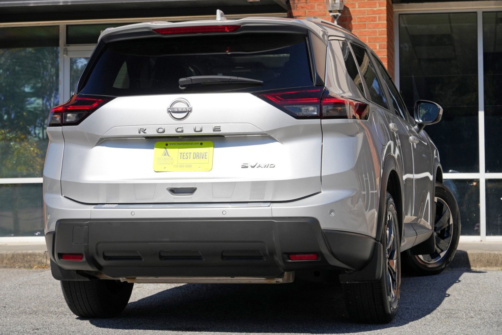 Used 2024 Nissan Rogue SV w/ SV Premium Package AWD/4WD image 4