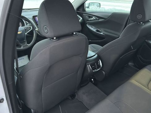 Used 2023 Chevrolet Malibu LT image 15