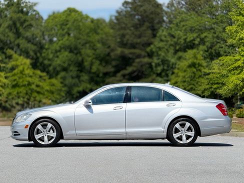 Used 2010 Mercedes-Benz S 550 image 9