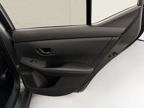 Used 2024 Nissan Sentra SV image 30