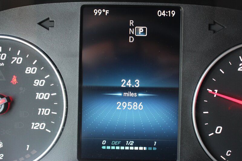 Used 2024 Mercedes-Benz Sprinter 2500 image 29
