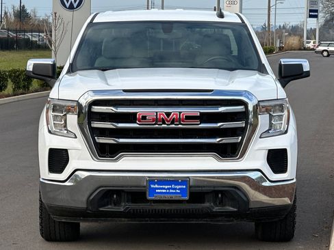 Used 2022 GMC Sierra 1500 SLE w/ X31 Off-Road Package image 8