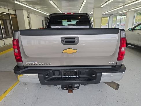 Used 2013 Chevrolet Silverado 3500 LTZ w/ LTZ Plus Package AWD/4WD image 4