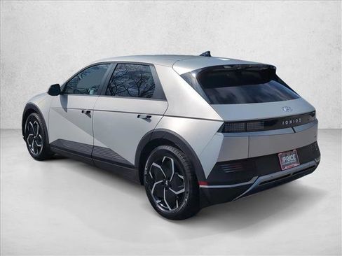 Certified 2024 Hyundai Ioniq 5 SEL image 8