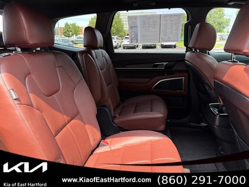 Certified 2024 Kia Telluride EX w/ EX Captain's Chair Package AWD/4WD image 13