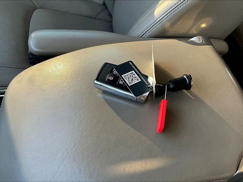 Used 2018 Land Rover Range Rover Supercharged image 13