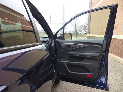 Used 2023 Honda Passport EX-L image 43