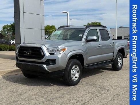 Used 2023 Toyota Tacoma SR AWD/4WD image 7