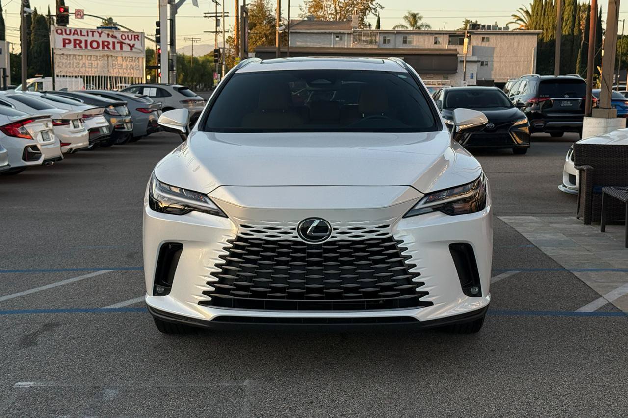 Used 2023 Lexus RX 350 Premium FWD image 3