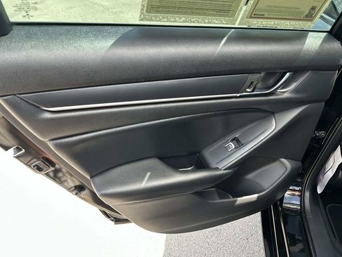 Used 2022 Honda Accord Sport image 18