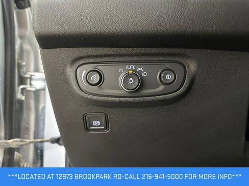 Used 2022 GMC Terrain SLT AWD/4WD image 10