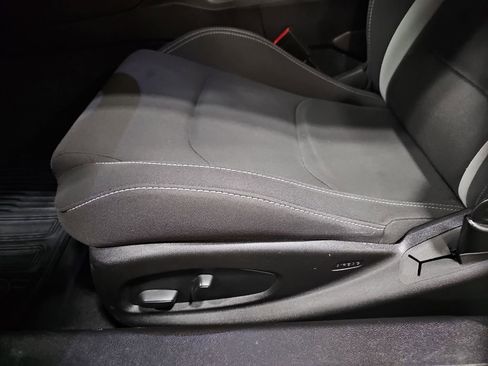 Used 2018 Chevrolet Camaro SS image 17