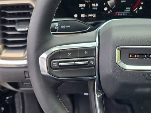 New 2026 GMC Canyon Denali AWD/4WD image 40