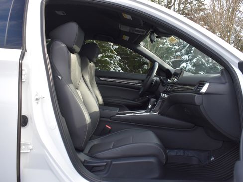 Certified 2022 Honda Accord Sport image 22