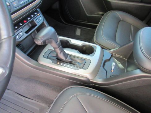 Used 2020 GMC Canyon Denali image 19