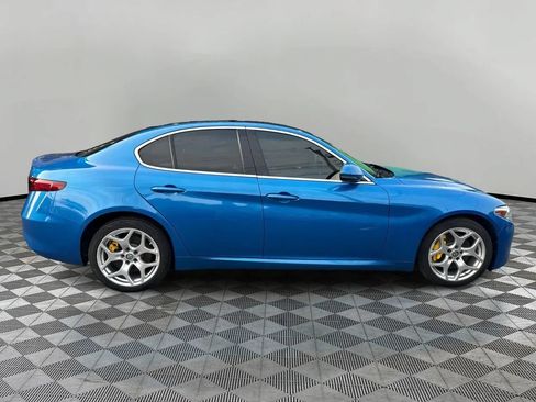 Used 2019 Alfa Romeo Giulia Ti AWD/4WD image 4