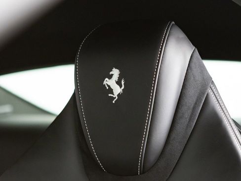 Certified 2022 Ferrari Roma image 40