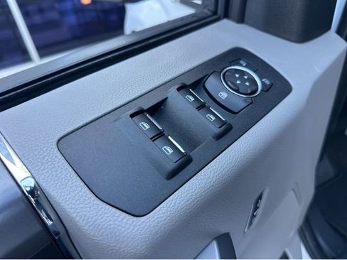 Used 2019 Ford F150 XLT w/ Equipment Group 302A Luxury image 39