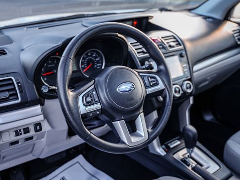 Used 2018 Subaru Forester 2.5i Premium w/ All-Weather Package image 8