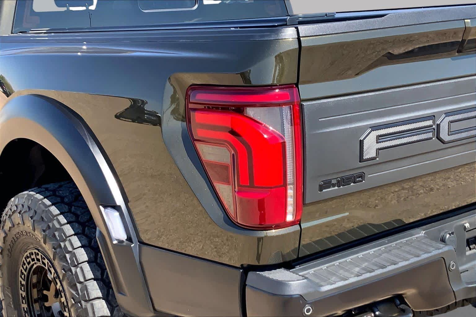 Used 2024 Ford F150 Raptor w/ Equipment Group 803A Raptor R AWD/4WD image 29