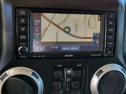 Used 2014 Jeep Wrangler Unlimited Rubicon w/ Dual Top Group image 17