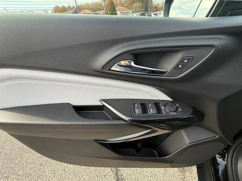 New 2026 Chevrolet Trax LT w/ Driver Confidence Package image 12