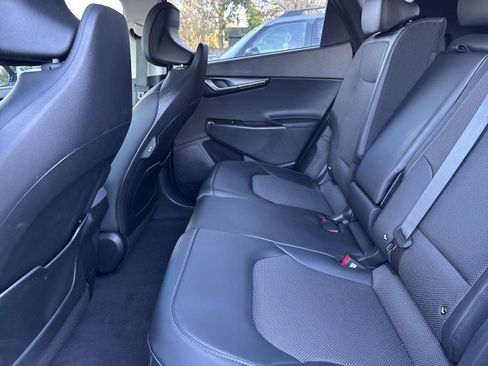 Used 2025 Kia EV6 Light image 11