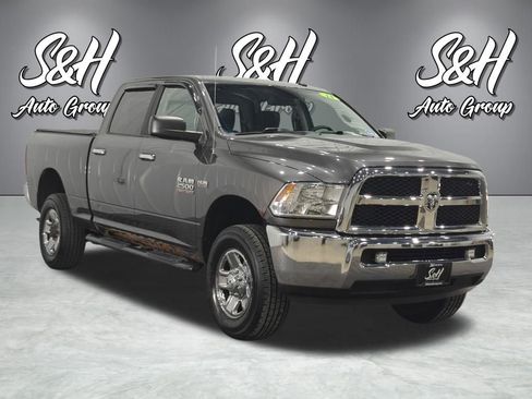 Used 2014 RAM 2500 SLT image 2