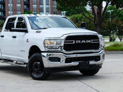 Used 2020 RAM 3500 Tradesman AWD/4WD image 3