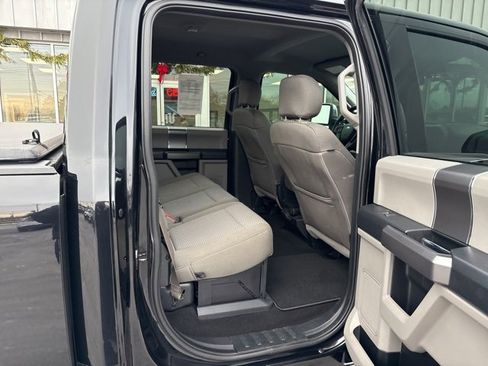 Used 2019 Ford F250 XLT w/ XLT Premium Package image 12