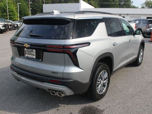 Used 2026 Chevrolet Traverse LT w/ Driver Confidence Package AWD/4WD image 11
