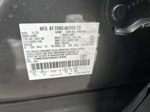 Certified 2022 Ford Explorer XLT w/ Equipment Group 202A image 33