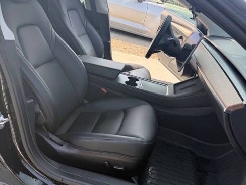 Used 2021 Tesla Model 3 Standard Range Plus RWD image 13